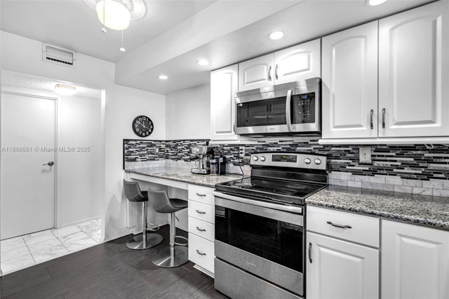 1000 Parkview Dr 715, Hallandale Beach