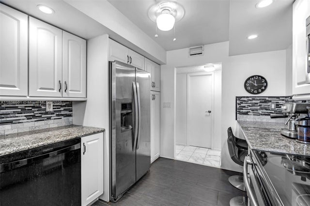 2 of 27 - 1000 Parkview Dr 715, Hallandale Beach, FL