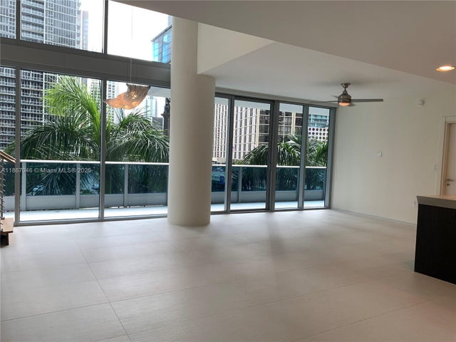 4 of 27 - 200 Biscayne Boulevard Way 304, Miami, FL
