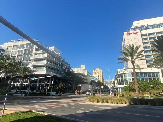 5 of 60 - 2899 Collins Ave 1516, Miami Beach, FL