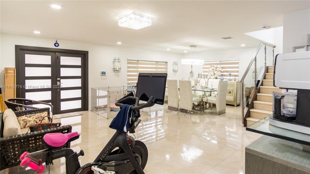 5 of 51 - 8886 Nw 187th St, Miami, FL