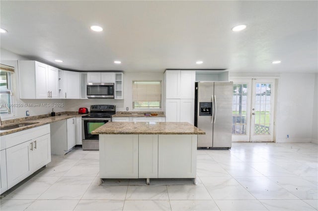 3 of 15 - 121 East 3rd Street, Lehigh Acres, FL