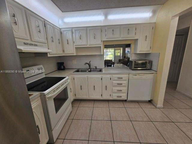 4 of 10 - 881 Worcester Ln B, Lake Worth, FL