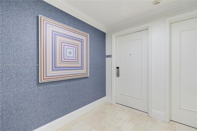 4 of 35 - 4401 Collins Ave 2010, Miami Beach, FL