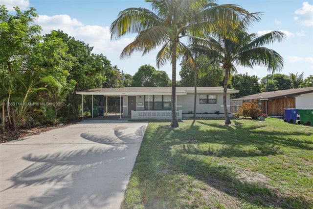 2 of 44 - 2649 Pine Tree Dr, Miramar, FL