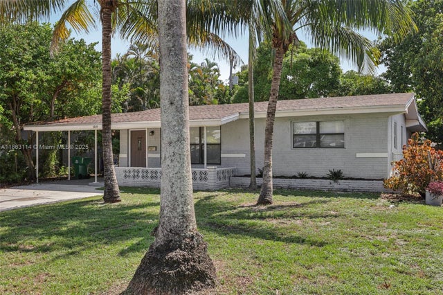 5 of 44 - 2649 Pine Tree Dr, Miramar, FL
