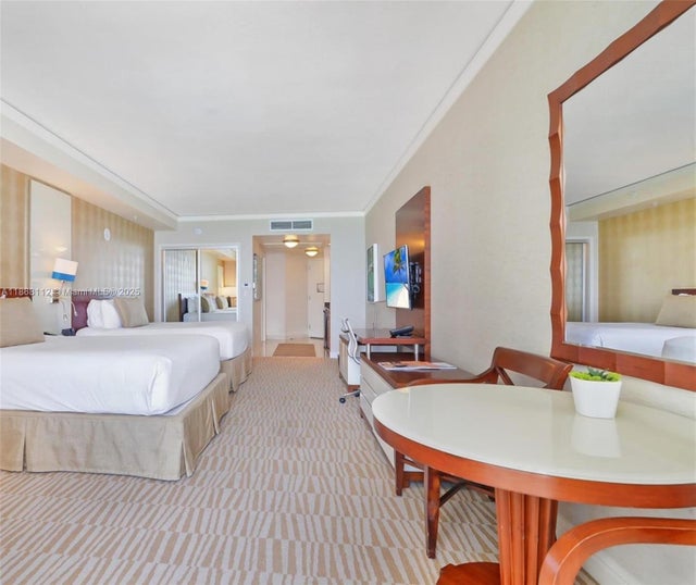 4 of 13 - 18001 Collins Ave 2910, Sunny Isles Beach, FL