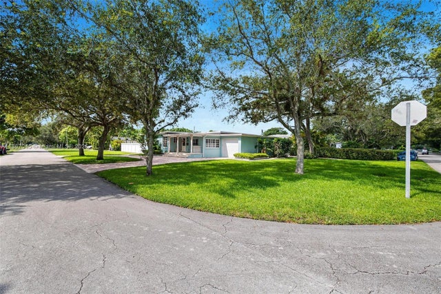 5 of 48 - 600 Oriole Ave, Miami Springs, FL