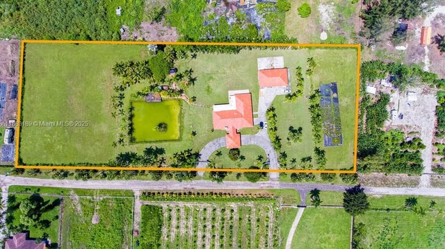 4 of 36 - 15420 Sw 212th Ave, Miami, FL