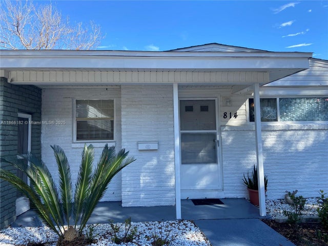 1 of 32 - 814 S Madison, Other, FL