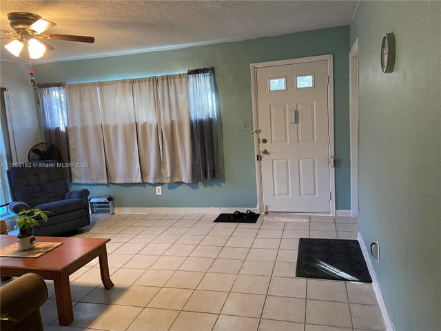 2 of 32 - 814 S Madison, Other, FL