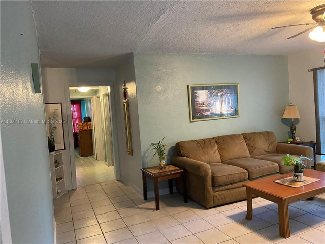 3 of 32 - 814 S Madison, Other, FL