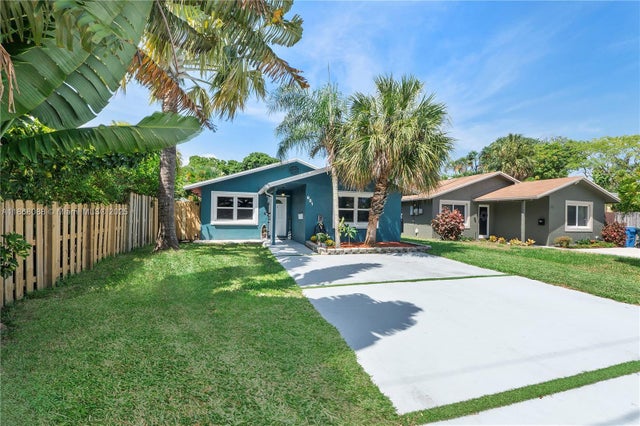 1 of 33 - 681 Ne 34th St, Oakland Park, FL