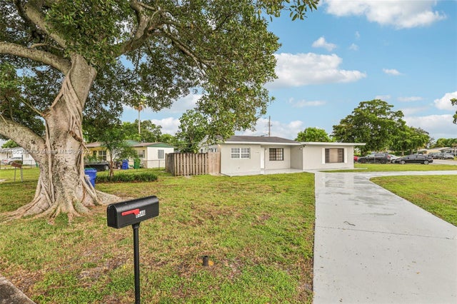 2 of 40 - 6546 Sw 21st St, Miramar, FL