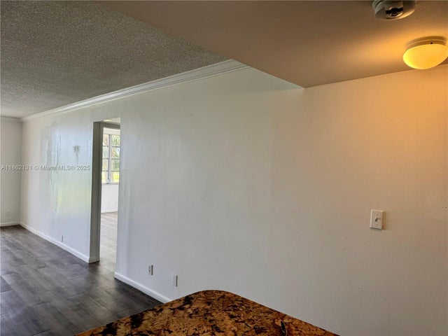 4 of 24 - 3100 W Rolling Hills Cir 310, Davie, FL