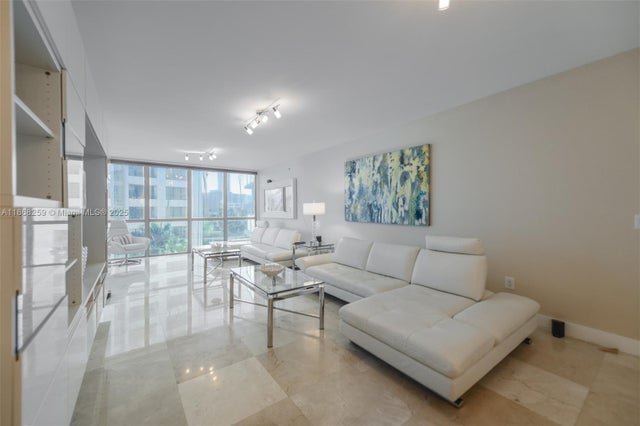 5 of 43 - 3101 S Ocean Dr 404, Hollywood, FL