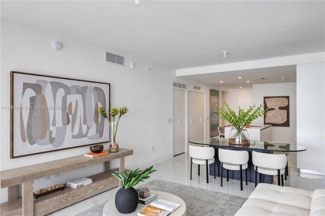 5 of 29 - 700 Ne 24 St 1802, Miami, FL