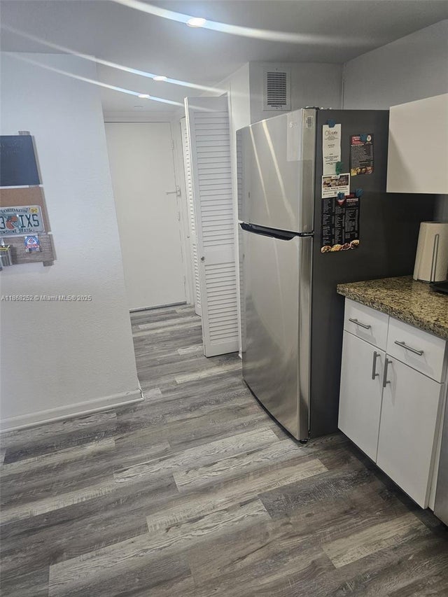 3 of 14 - 5825 Collins Ave Ph1-j, Miami Beach, FL