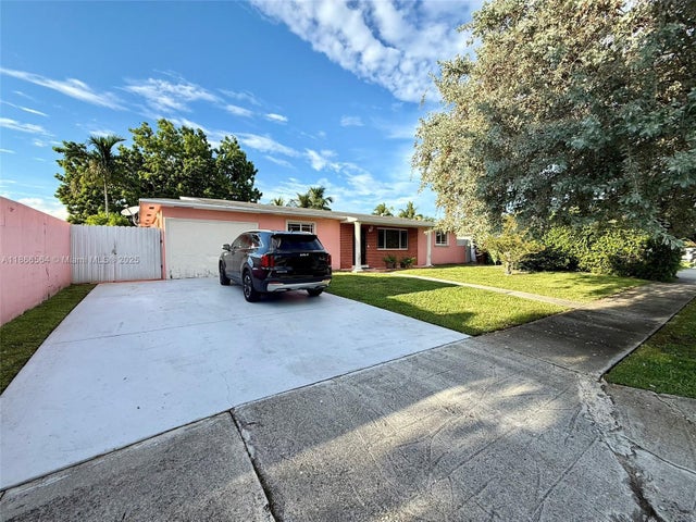3 of 11 - N/A, Hialeah, FL