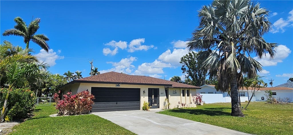 237 Sw 48th Ter, Cape Coral