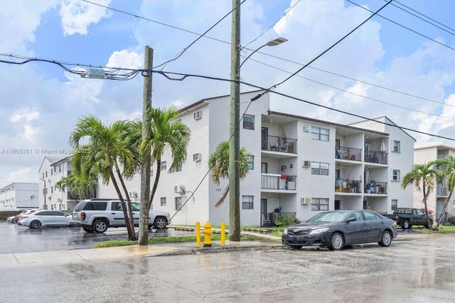 1 of 18 - 142 Sw 18th Ave 35, Miami, FL
