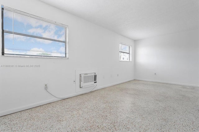 3 of 18 - 142 Sw 18th Ave 35, Miami, FL