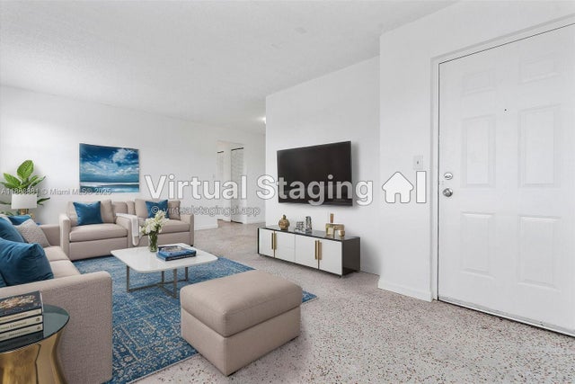 4 of 18 - 142 Sw 18th Ave 35, Miami, FL