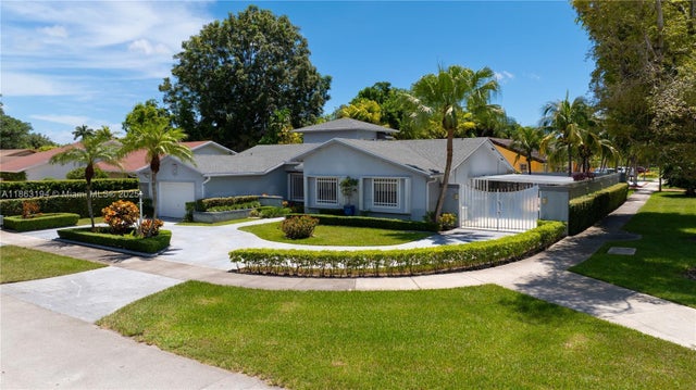 3 of 44 - 11680 Sw 92nd St, Miami, FL