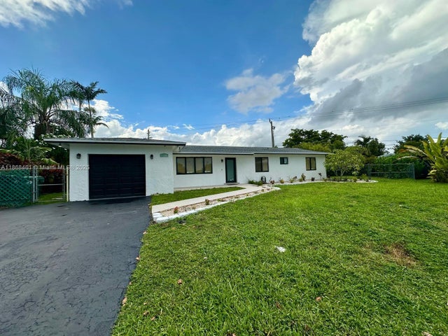 2 of 27 - 11283 Sw 112th Ter, Miami, FL