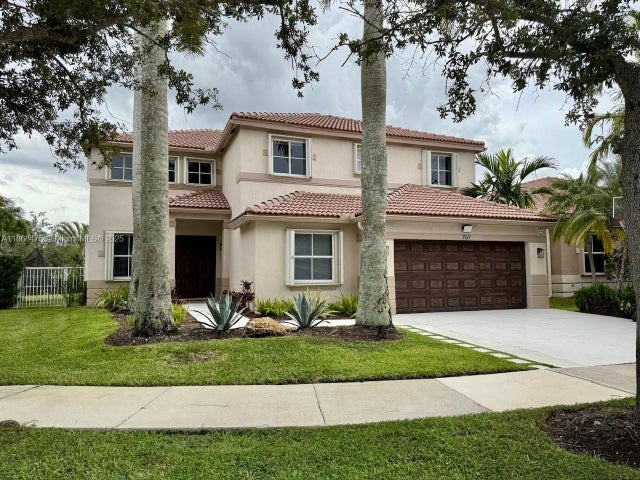 3 of 22 - 767 Tulip Cir, Weston, FL