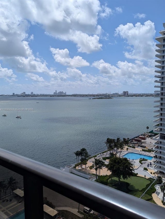 3 of 28 - 600 Ne 36th St 1804, Miami, FL