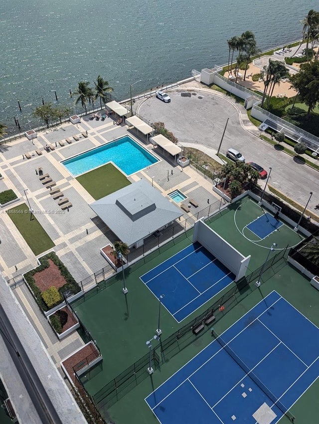 4 of 28 - 600 Ne 36th St 1804, Miami, FL