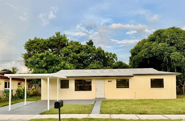 1 of 12 - 1508 Nw 32nd Ave, Lauderhill, FL