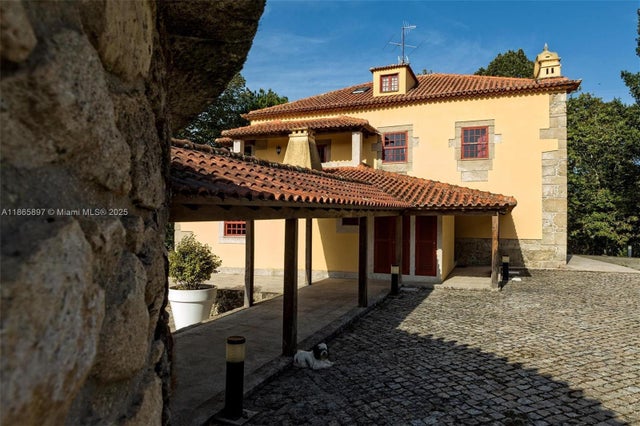 5 of 30 - 32 Quinta Da Insua, , FL