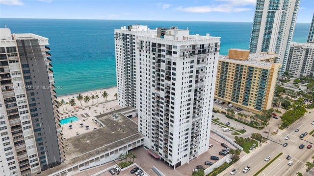 3 of 41 - 2401 S Ocean Dr 2304, Hollywood, FL