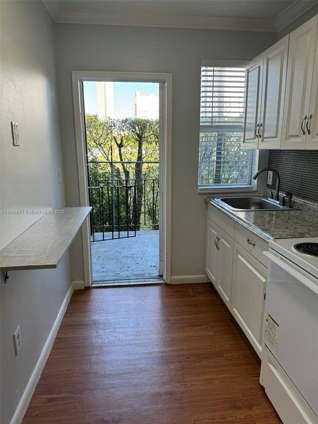 3 of 14 - 103 Nw 6th Ave 2, Miami, FL