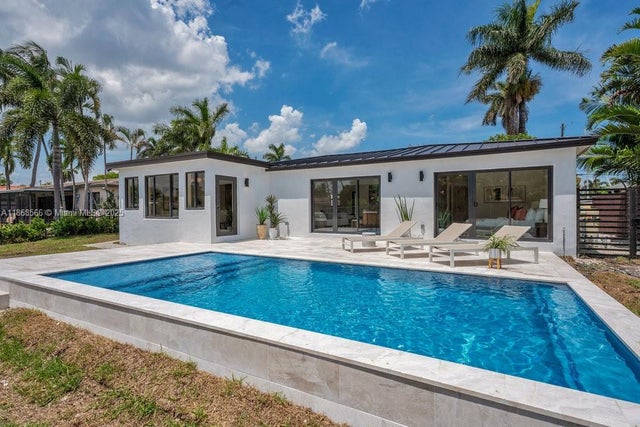 2 of 40 - 1004 Guava Isle, Fort Lauderdale, FL