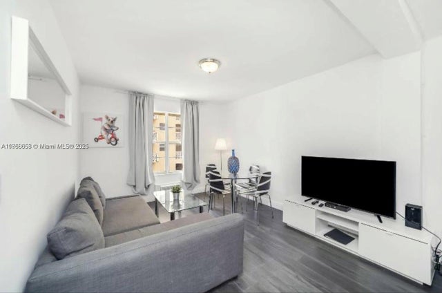 1 of 24 - 3030 Collins Ave 4f, Miami Beach, FL