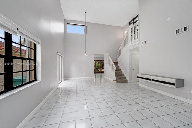 4 of 39 - 11351 Sw 144th Ave, Miami, FL