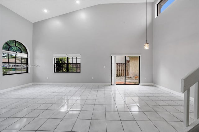 5 of 39 - 11351 Sw 144th Ave, Miami, FL
