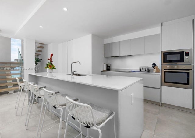 1 Nw Irausquin Blv 3a, 