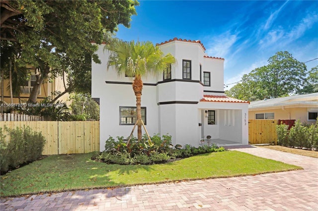 2 of 30 - 3153 Royal Palm Ave, Miami Beach, FL