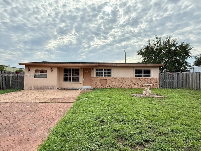 1 of 9 - 1012 Sw 22nd Ave, Fort Lauderdale, FL
