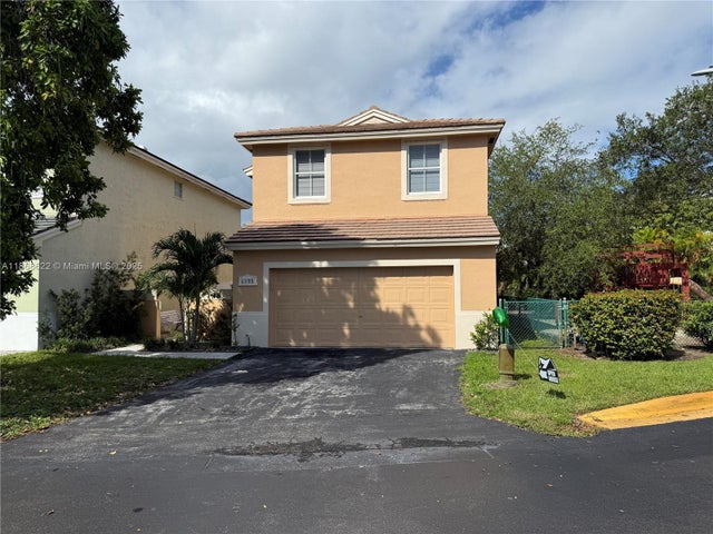 1 of 23 - 6955 Sw 148th Ln, Davie, FL