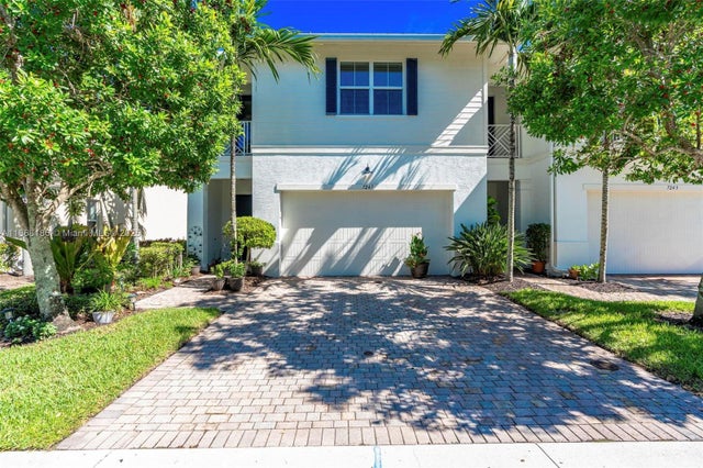 2 of 98 - 7247 Oxford Ct, Palm Beach Gardens, FL