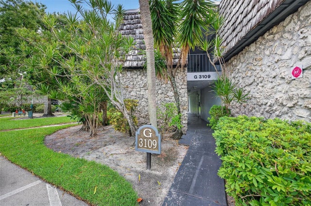 3 of 38 - 3109 Oakland Shores Dr 209, Oakland Park, FL