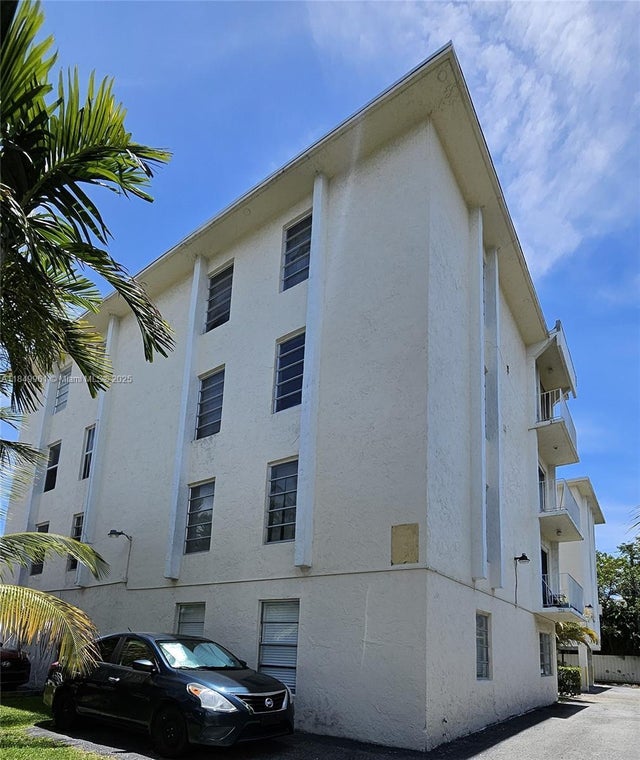4 of 31 - 2138 Sw 6 St 403, Miami, FL