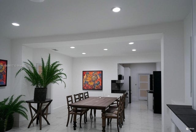 4 of 17 - 142 Nw 47th Ter, Miami, FL