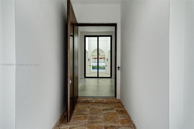 4 of 55 - 8560 Nw 169th Ter, Miami Lakes, FL