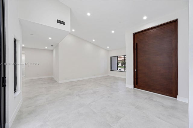 5 of 55 - 8560 Nw 169th Ter, Miami Lakes, FL